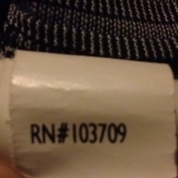 Authentic Men's Armani Collezioni Shirt - Picture 4 of 5